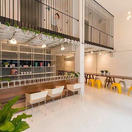 Pastelhouse Hostel (Adults Only) 방콕 외부 사진